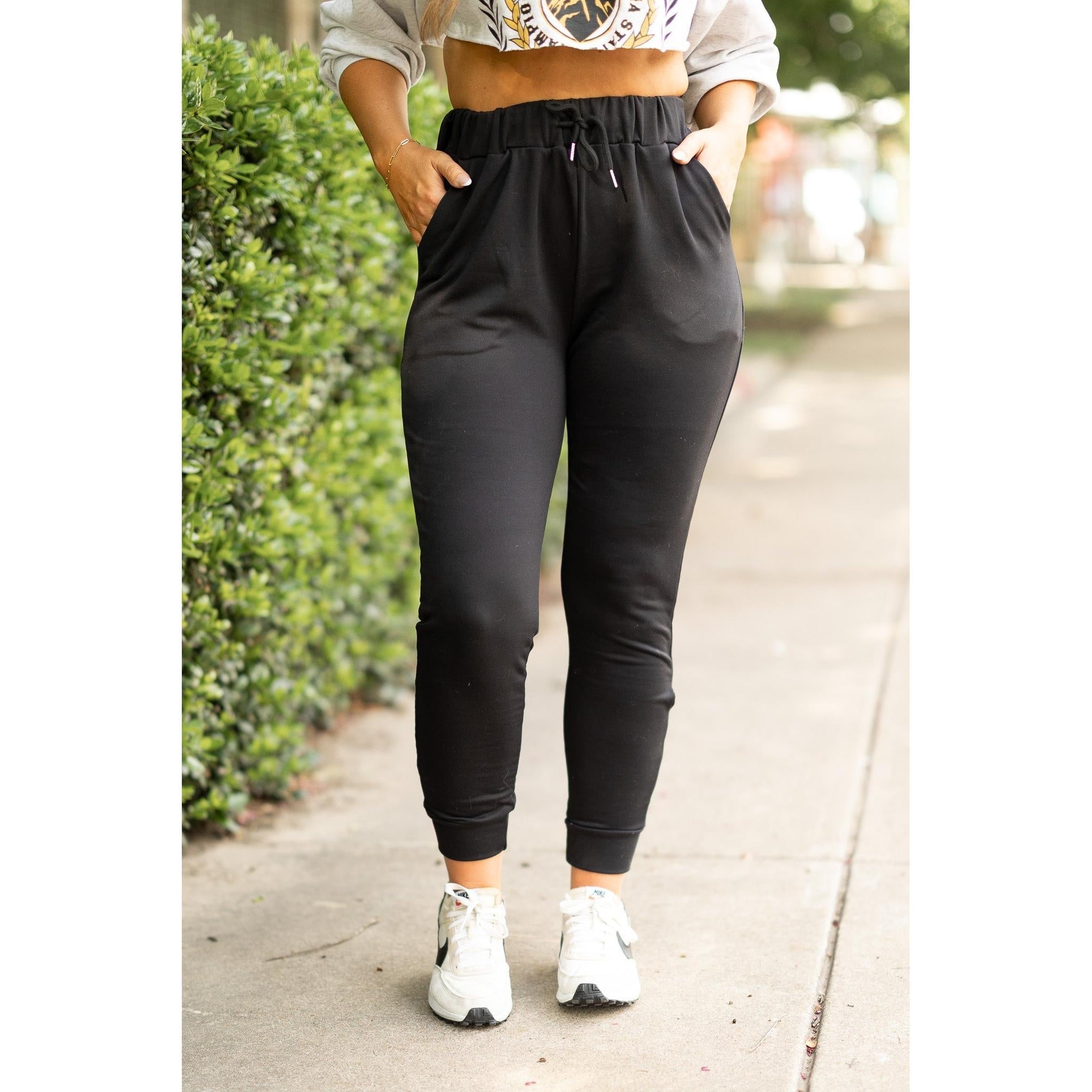 Ready to Ship | The Braelyn - Black Fleece Jogger